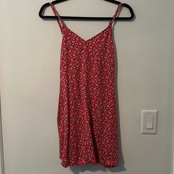 Hollister Red Floral Mini Dress Size XS - Picture 2 of 6